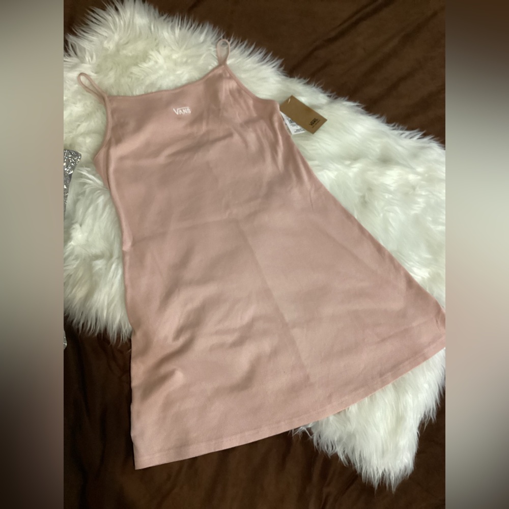 Vans dress size large